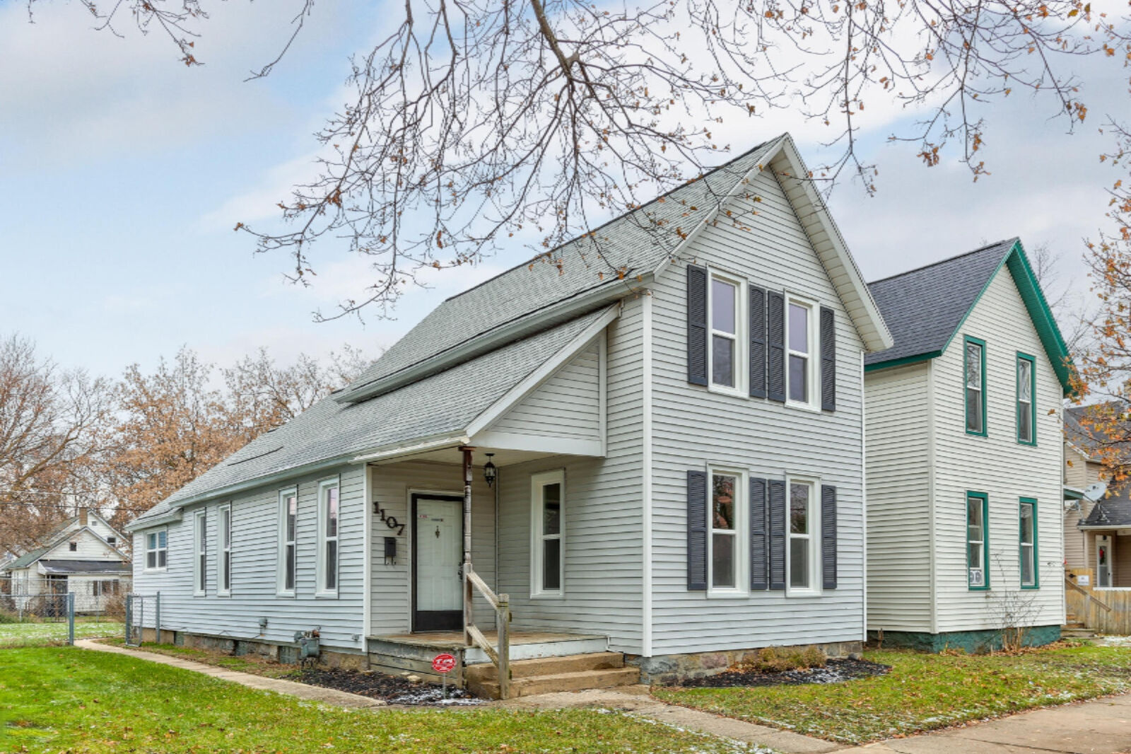 Property Photo:  1107 Jennette Avenue NW  MI 49504 