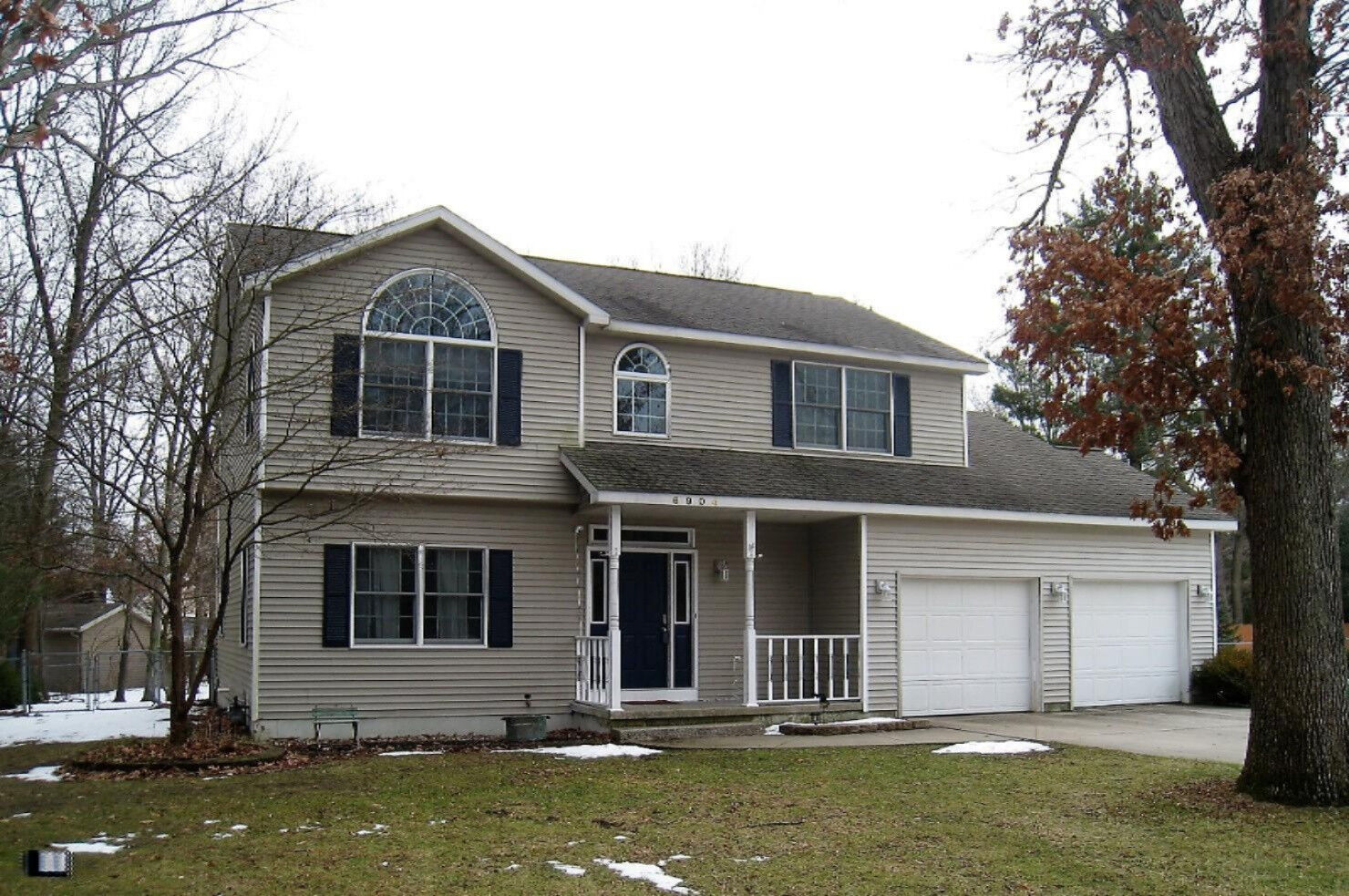 Property Photo: 6904 Wildwood Court MI 49415