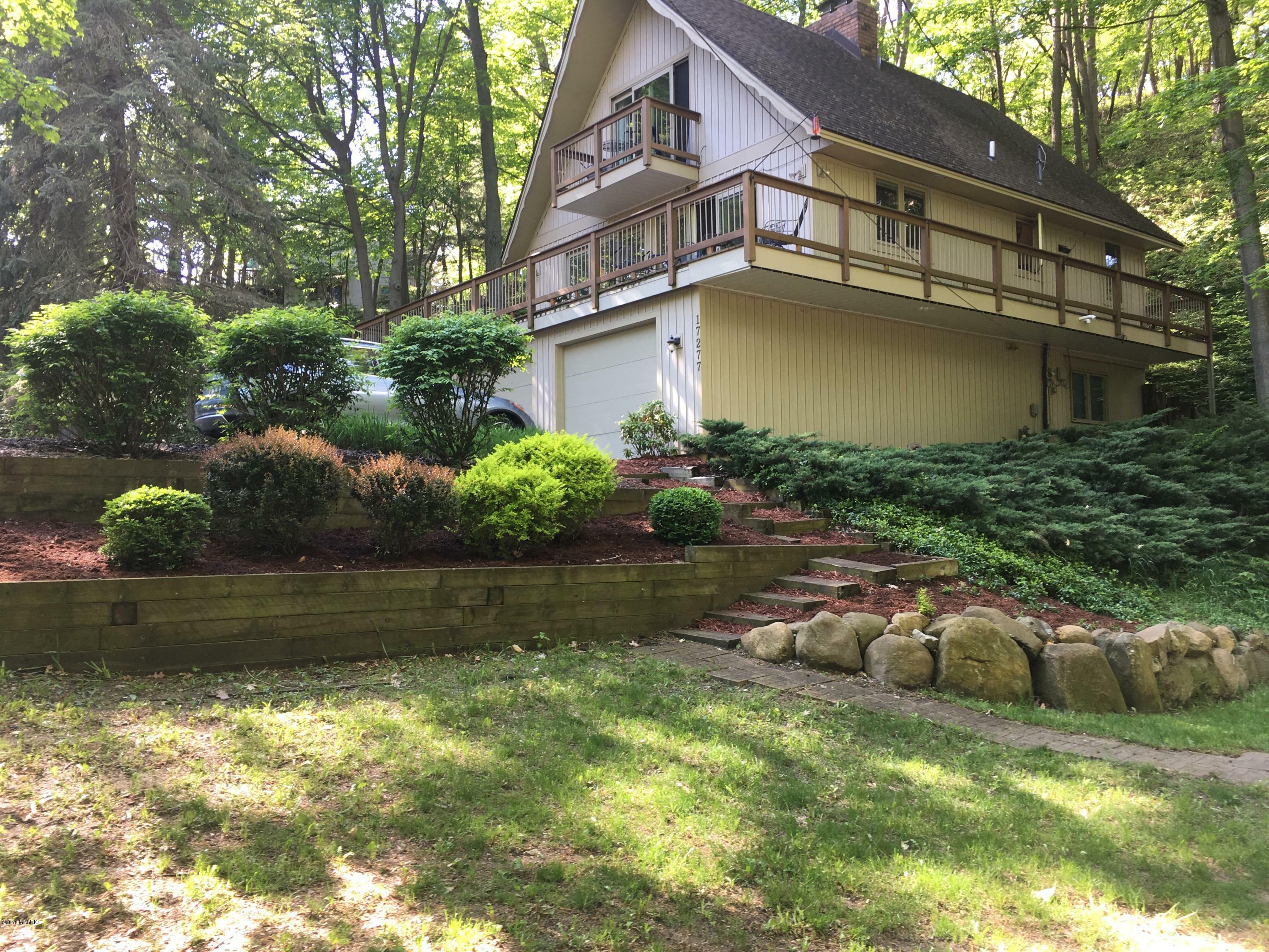 Property Photo:  17277 Wood Drift Drive  MI 49460 