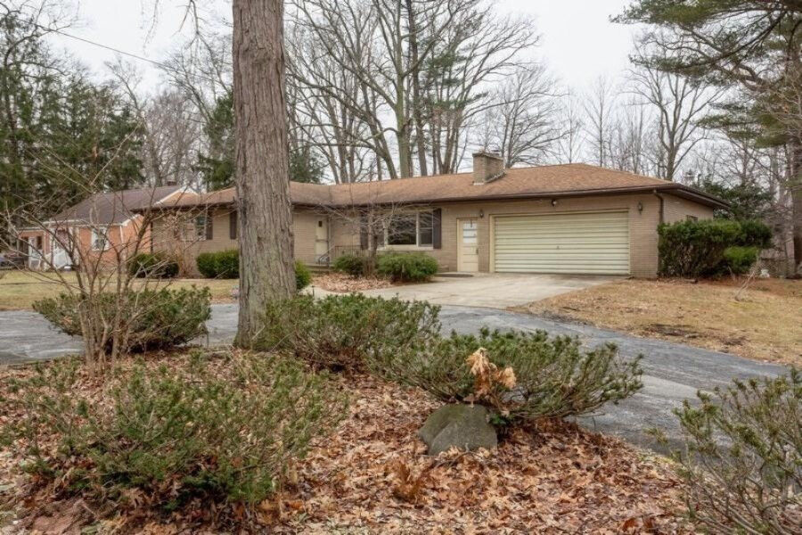 Property Photo:  18336 Ravina Way  MI 49117 