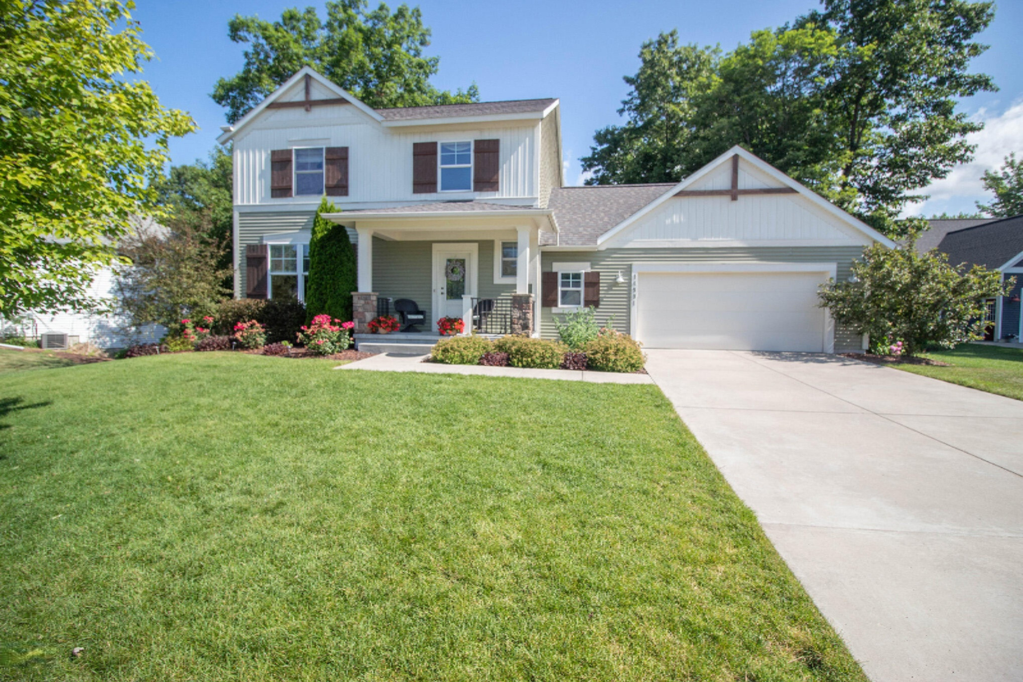 Property Photo: 14991 Greybirch Lane MI 49456