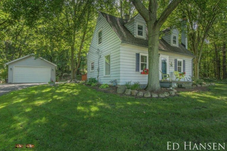 Property Photo:  1976 Laraway Lake Drive SE  MI 49546 