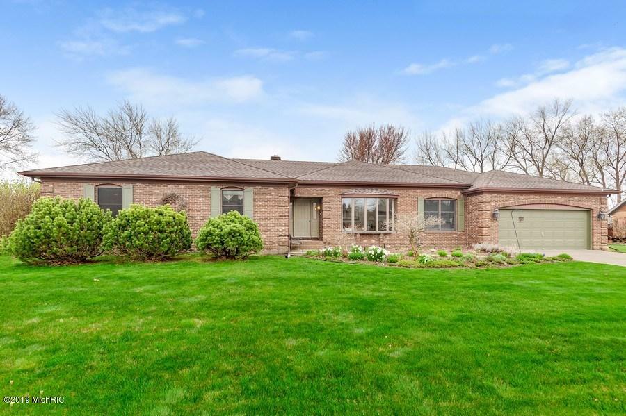 Property Photo:  1358 Deerfield Street  MI 49085 