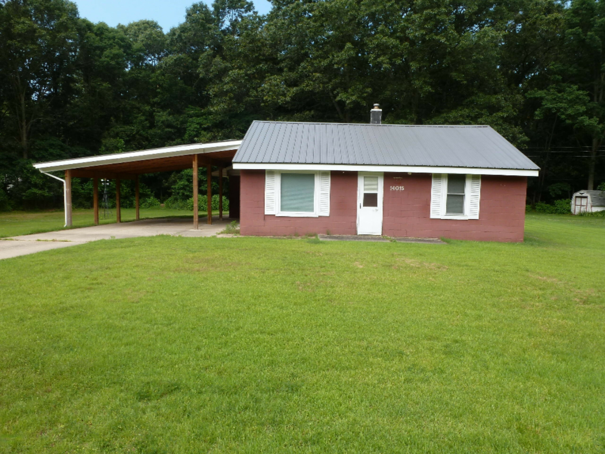 Property Photo: 14015 155th Avenue MI 49417