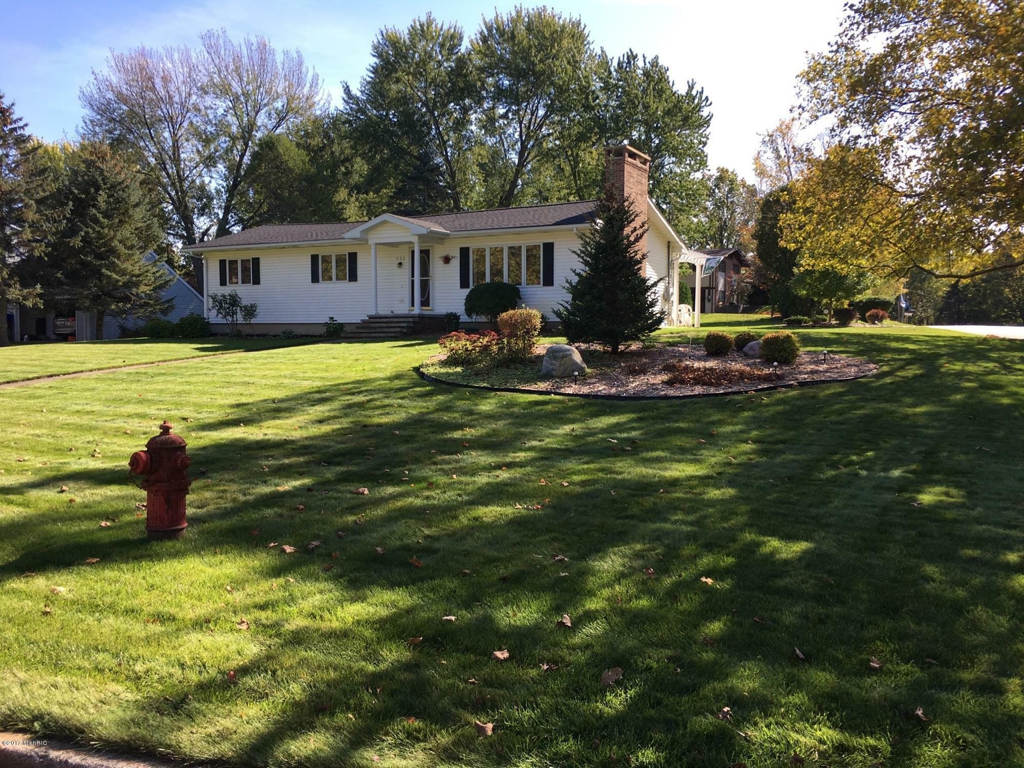 Property Photo:  532 Seminole Dr.  MI 49412 