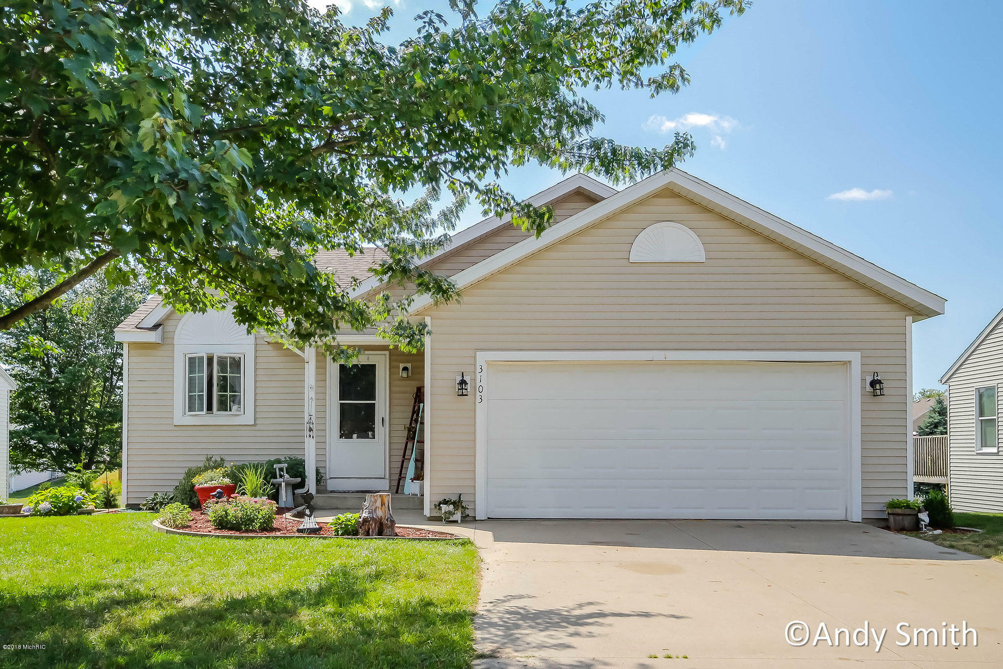 Property Photo:  3103 Winter Ridge Drive  MI 49424 