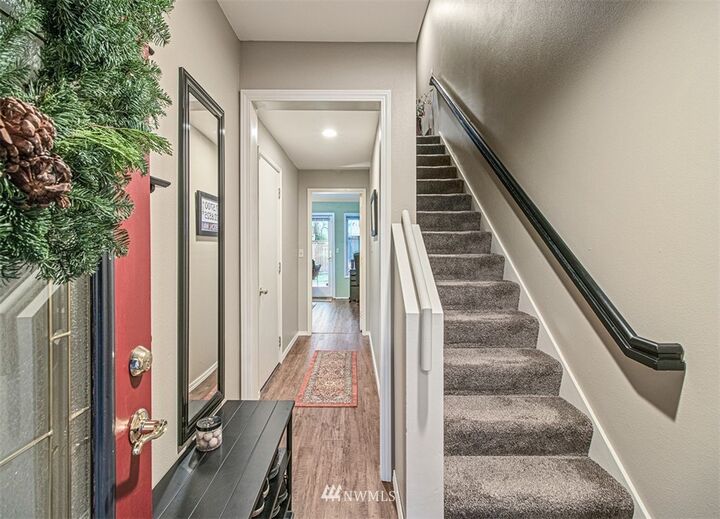 Property Photo: 1610 Park Avenue B-1 WA 98337