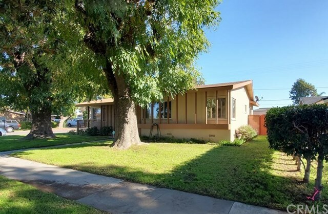 Property Photo:  202 S Grand Avenue  CA 92804 