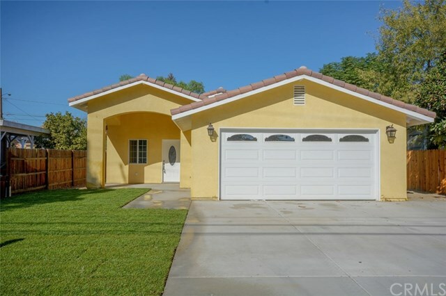 Property Photo:  325 E O Street  CA 92324 