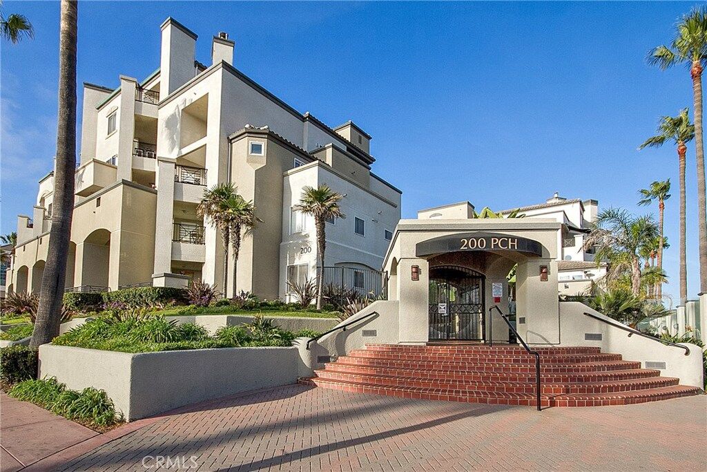 Property Photo:  200 Pacific Coast 114  CA 92648 