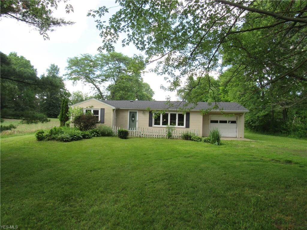 Property Photo:  465 E Hanley Road  OH 44903 
