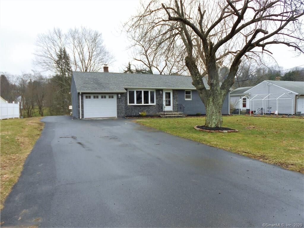 Property Photo: 190 Elmwood Drive CT 06450