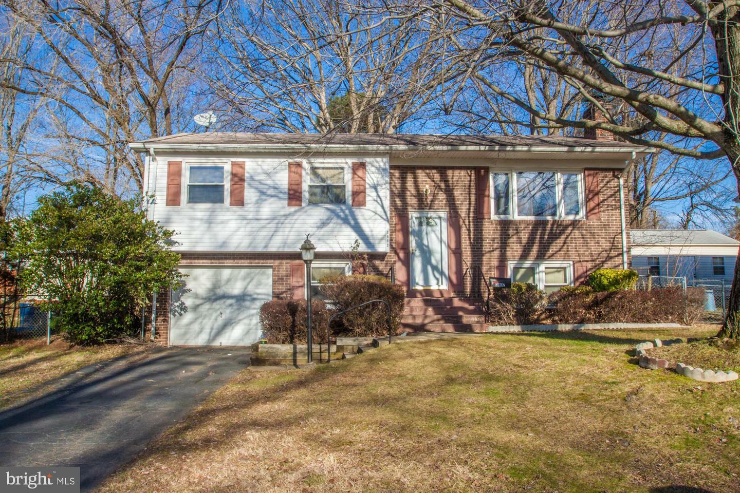 Property Photo: 3802 Danbury Court VA 22193
