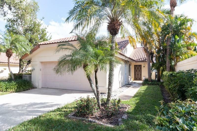 Property Photo:  2960 Burgoyne Lane  FL 33409 