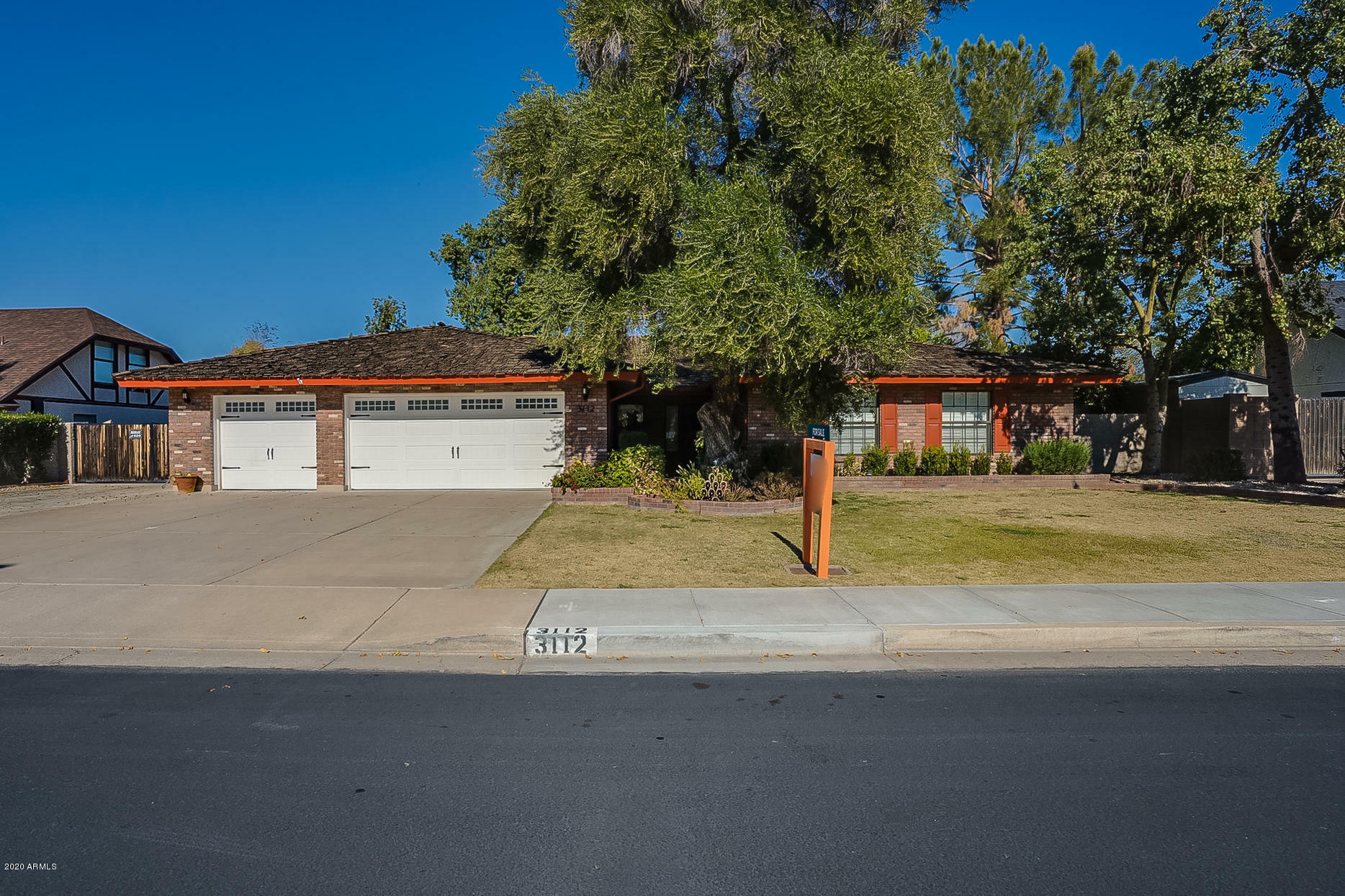 Property Photo:  3112 E Hampton Avenue  AZ 85204 