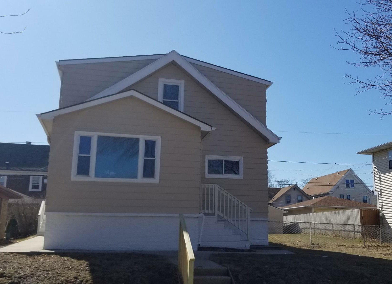 Property Photo: 3667 E Martin Ave WI 53110