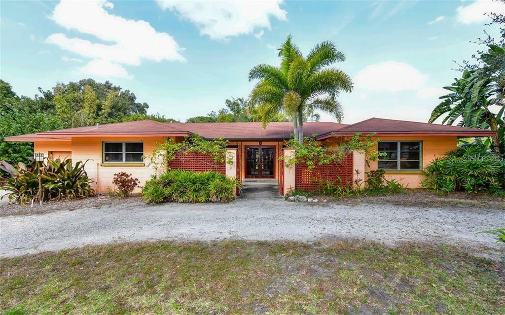 Property Photo:  441 Poincianna Drive  FL 34243 