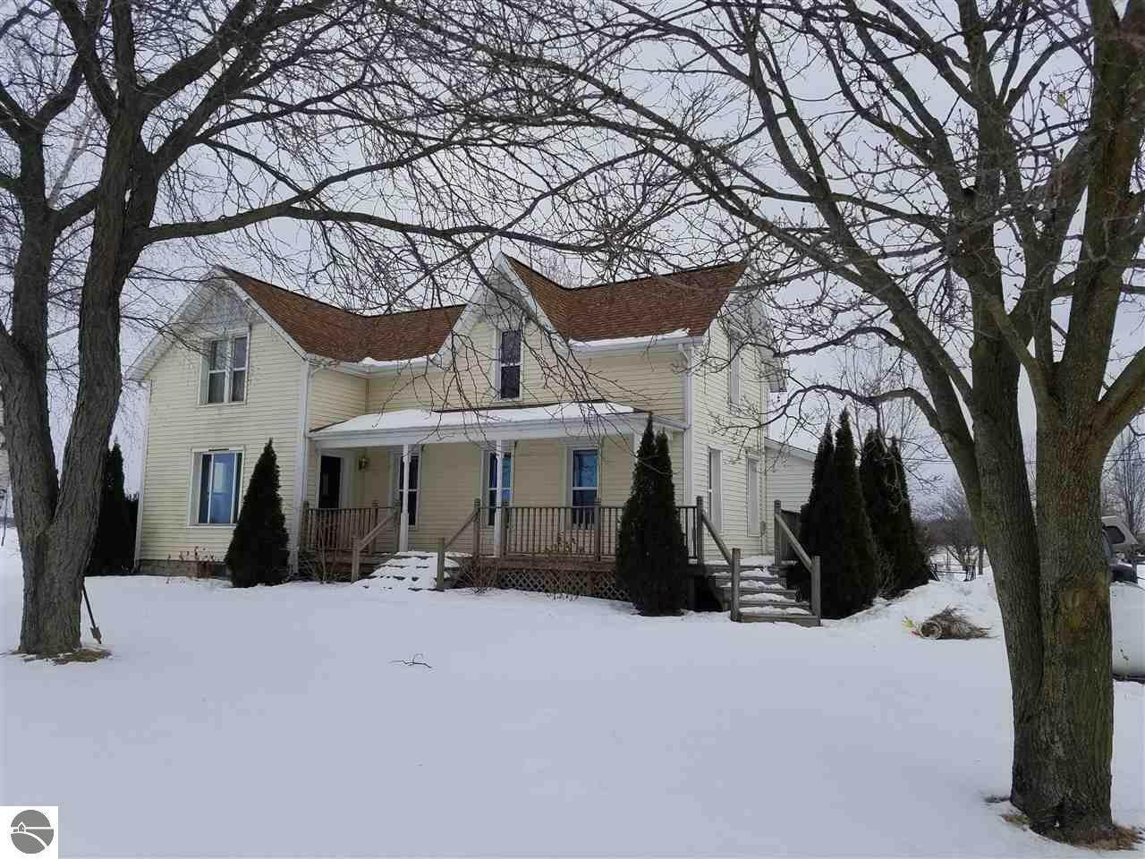 Property Photo:  3684 N Leaton Road  MI 48858 