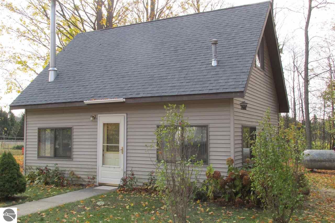 Property Photo: 8066 Daisy Trail MI 49638