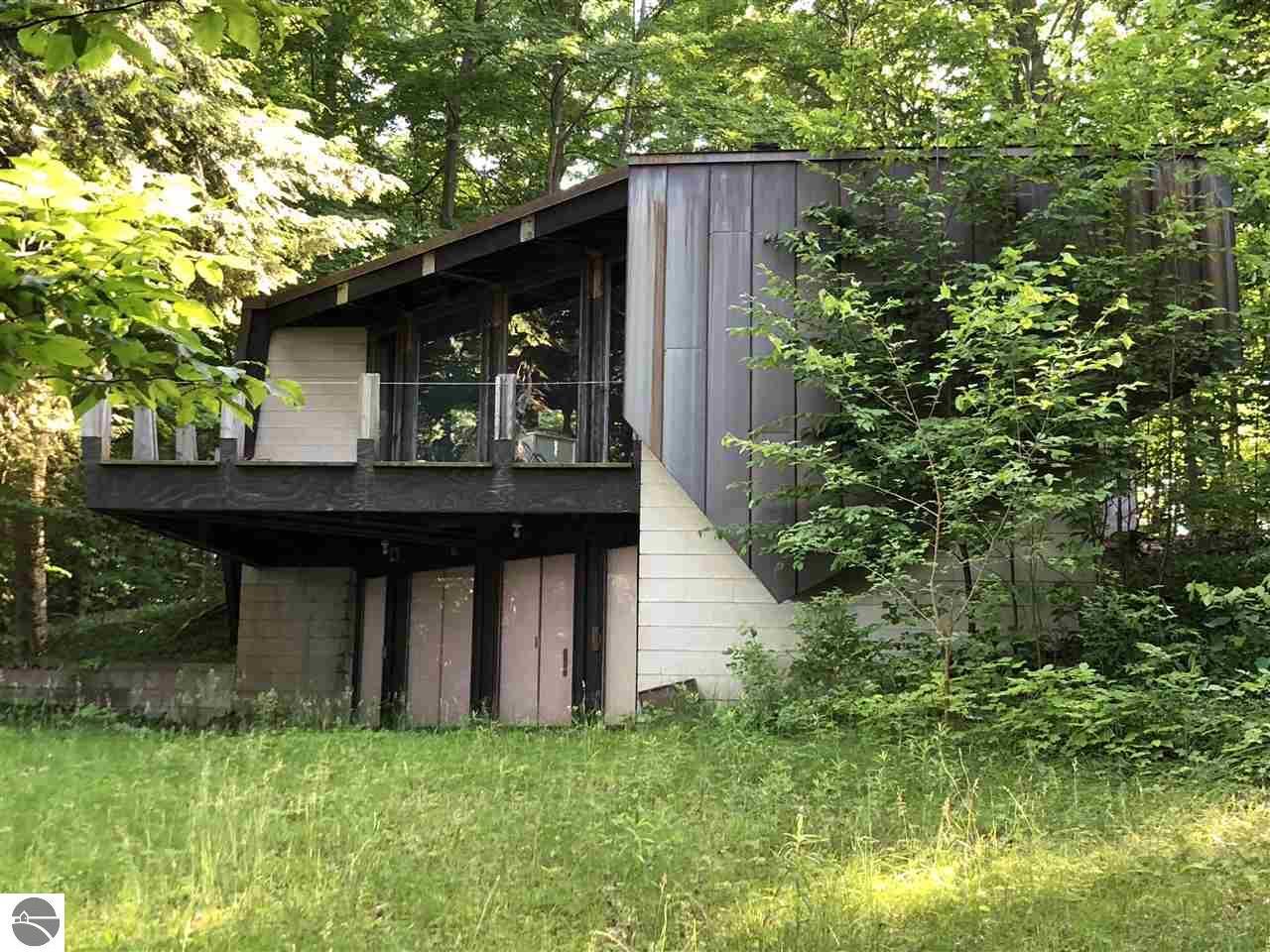 90 NW Silver Lake Drive  Traverse City MI 49684 photo