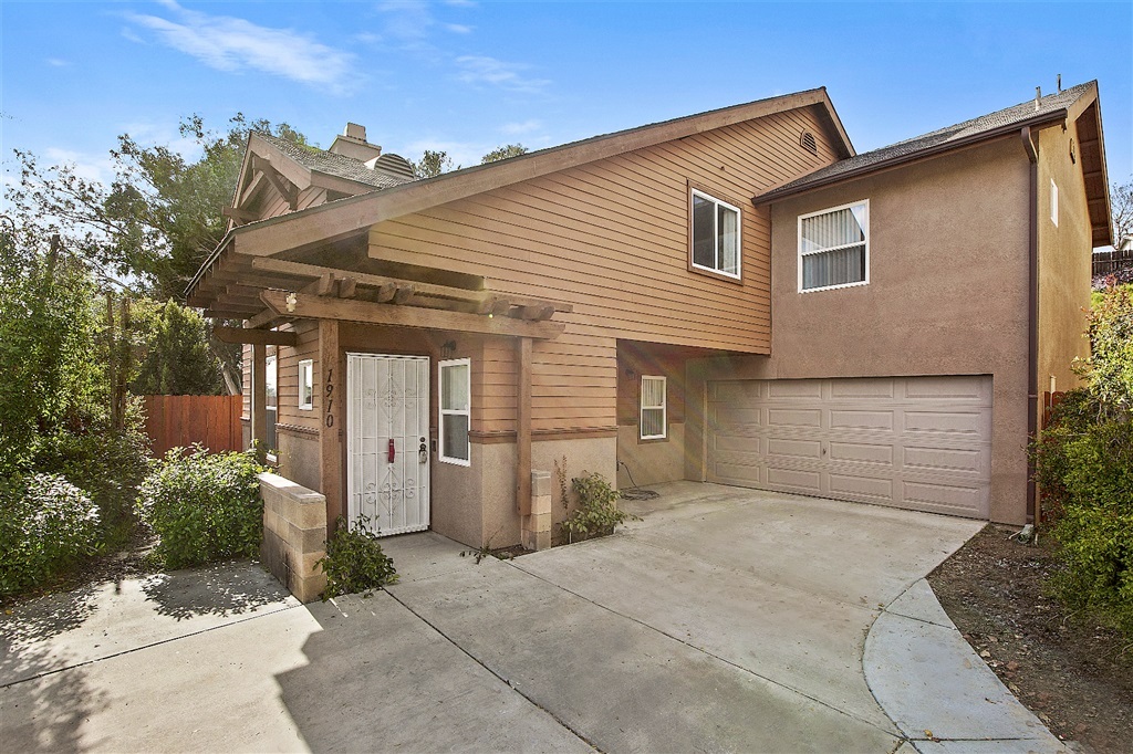 Property Photo:  1910 Corner Stone  CA 92021 