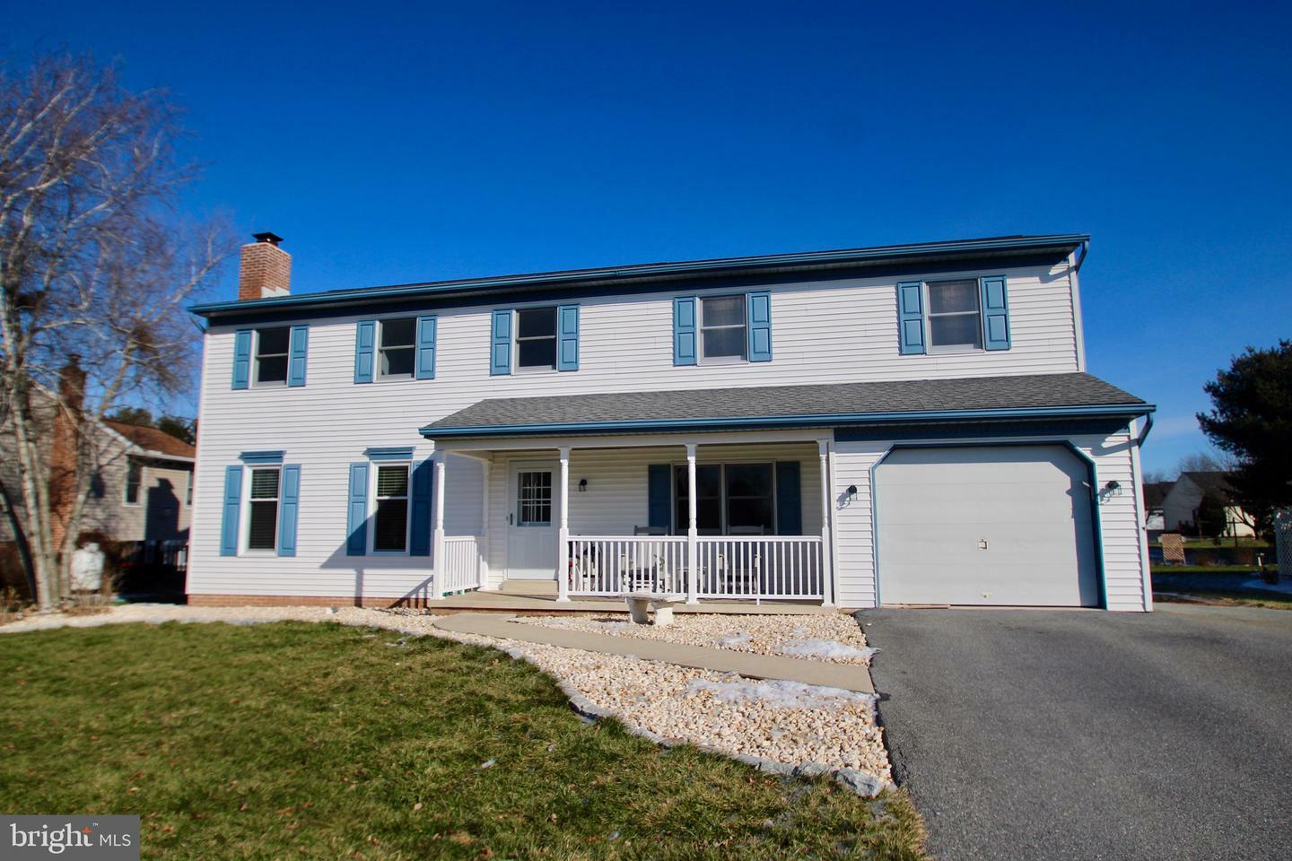 Property Photo:  151 Foxbury Drive  PA 17022 