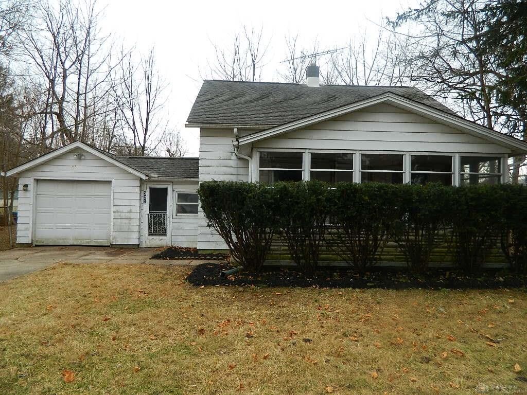 Property Photo: 321 Rosewood Road OH 45341