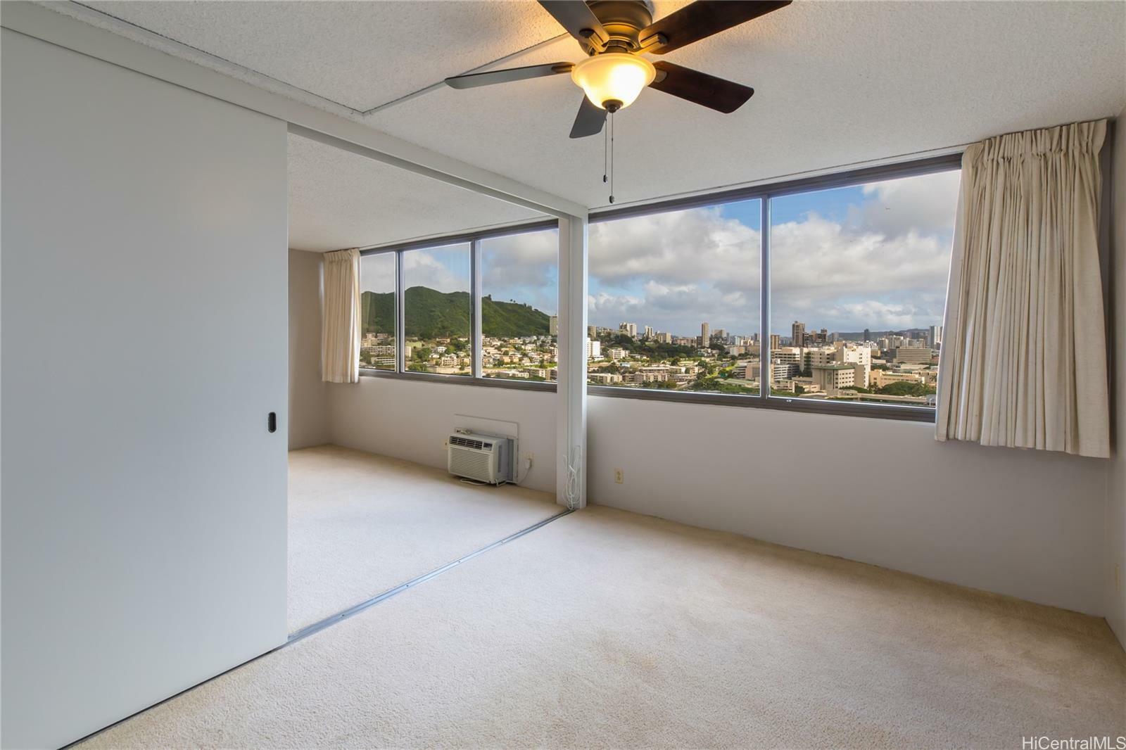 Property Photo:  55 S Kukui Street D2206  HI 96813 