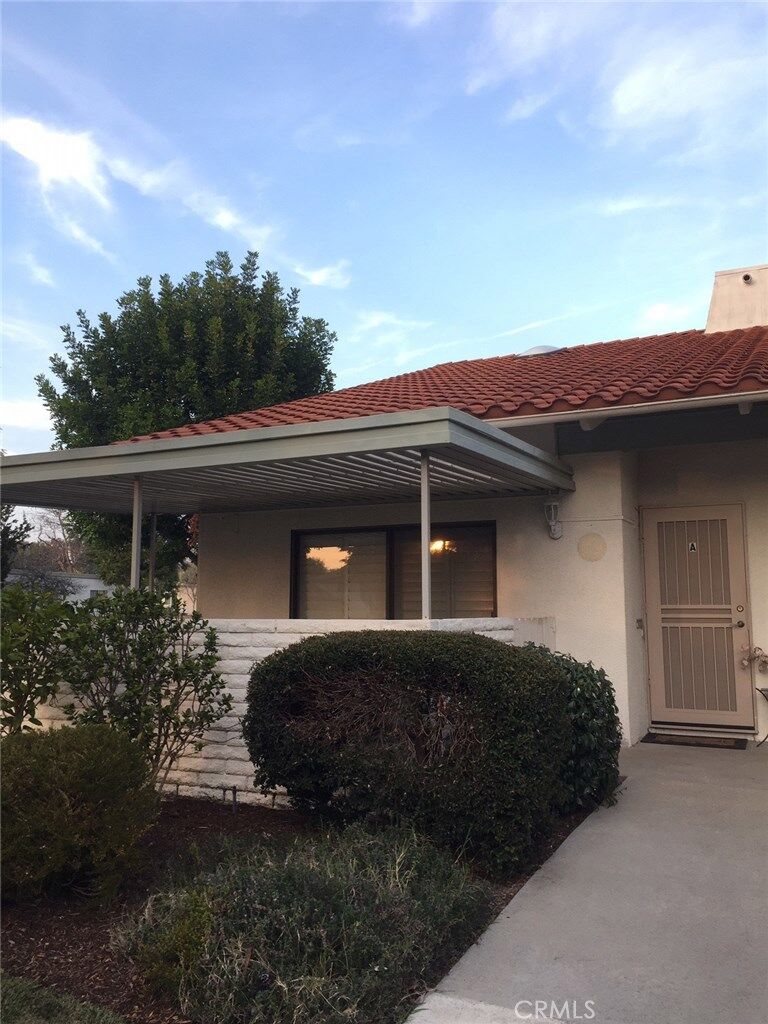 Property Photo: 915 Avenida Majorca CA 92637