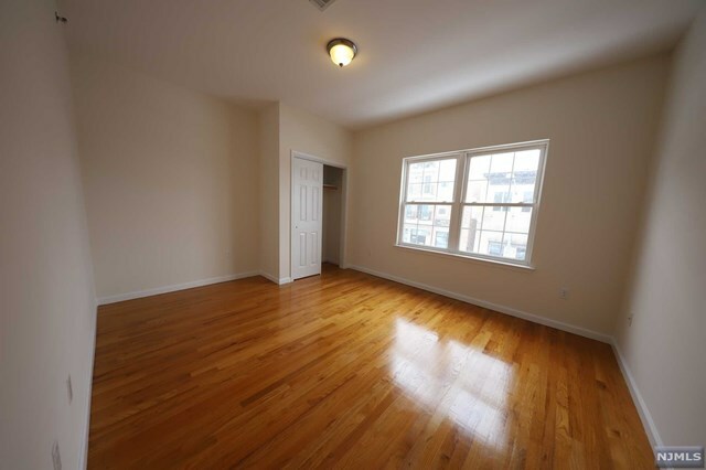 Property Photo:  104 Harrison Avenue 2  NJ 07029 