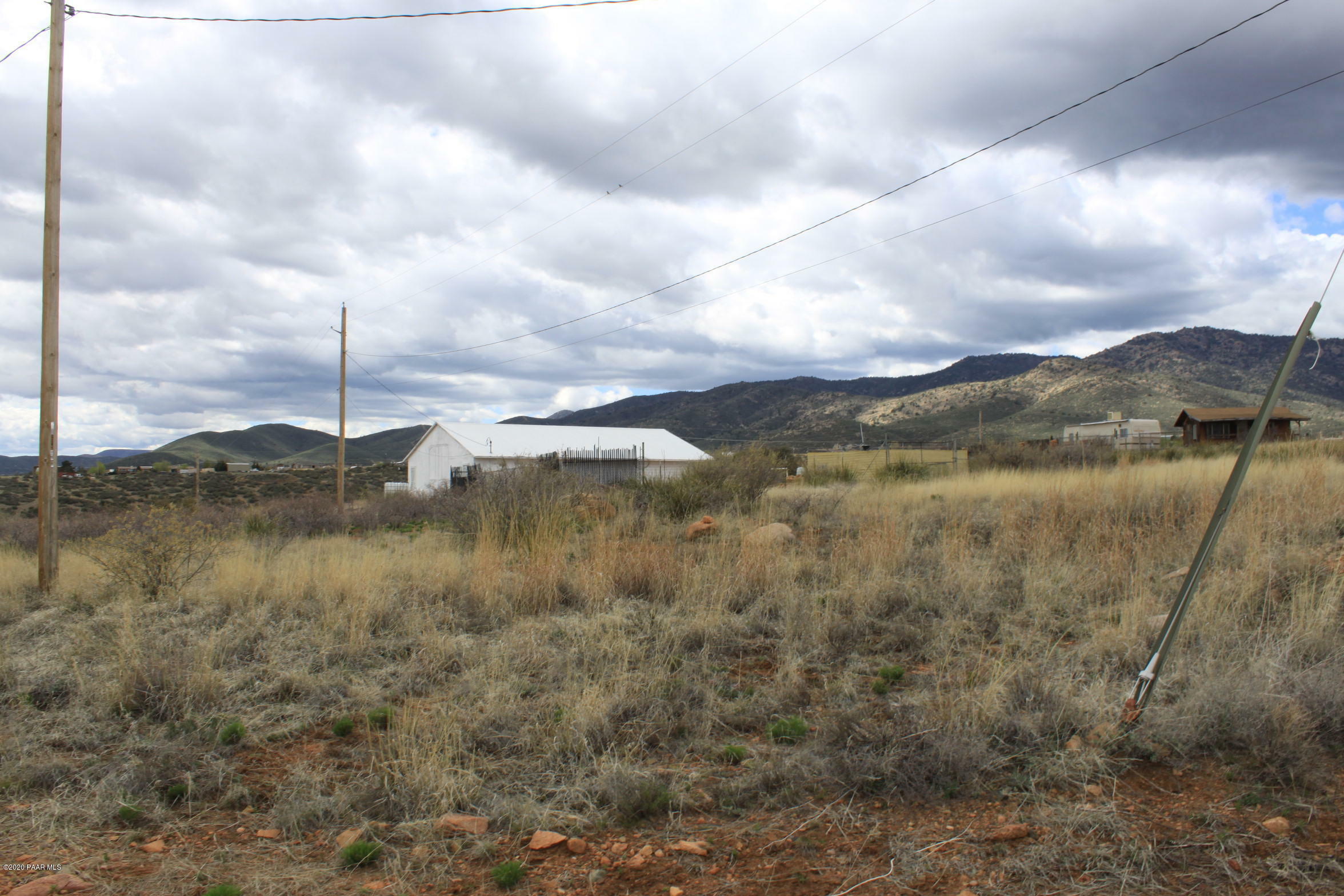 Property Photo:  9270 Wolf Road  AZ 86327 