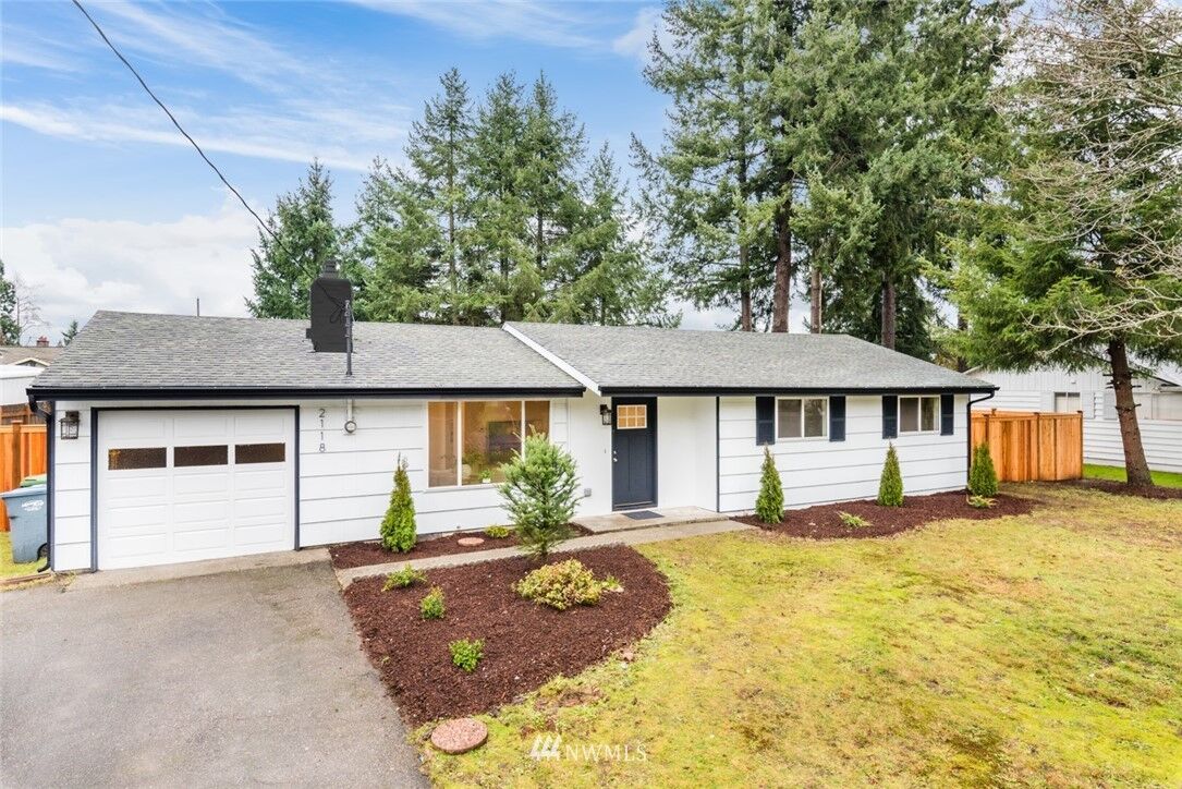 Property Photo: 2118 Cascade Place W WA 98466