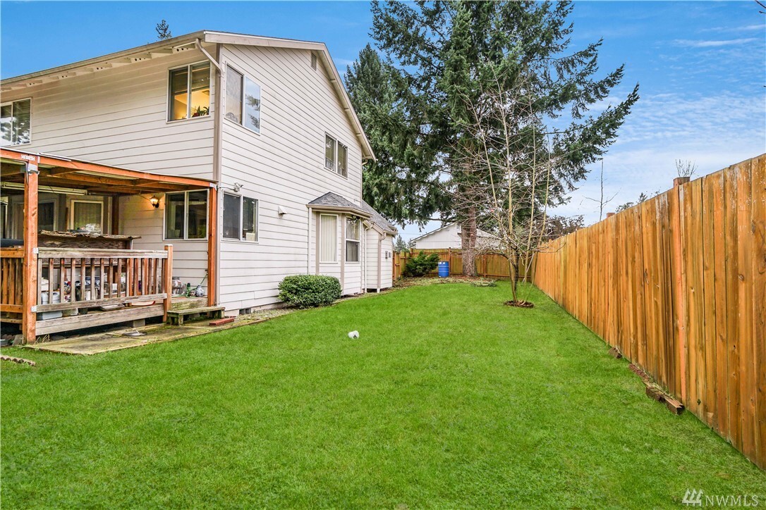 Property Photo: 19931 Military Rd S WA 98188