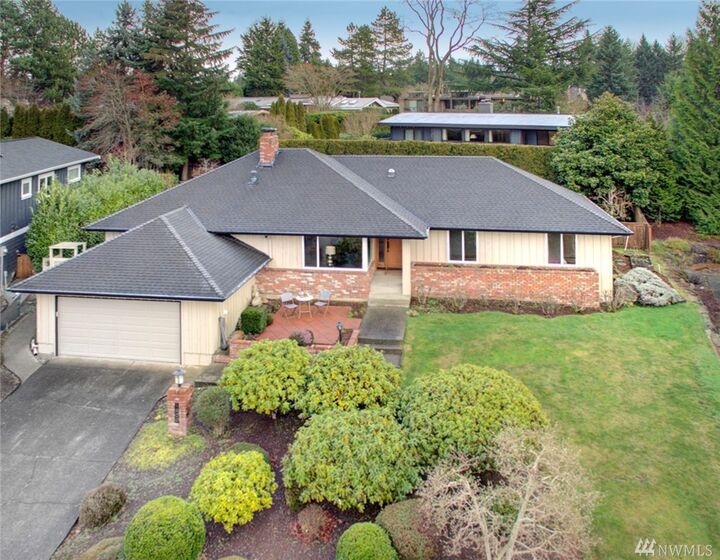 1800  138th Place SE  Bellevue WA 98005 photo