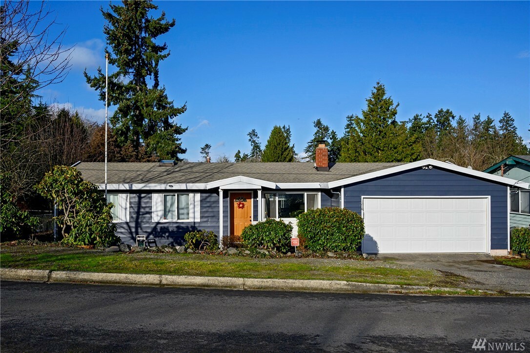 Property Photo:  1210 S 258th St  WA 98198 