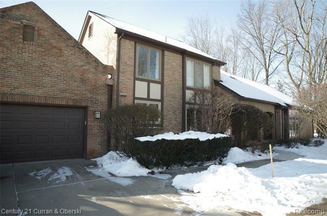 27 Timberlane Court  Dearborn MI 48126 photo