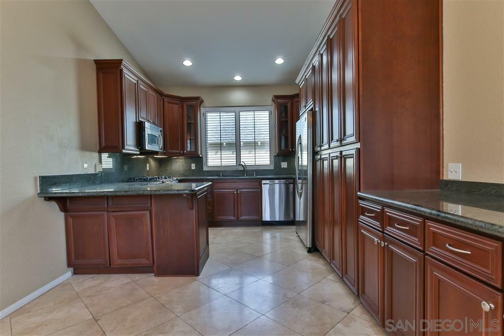 Property Photo:  1711 Hornblend C  CA 92109 