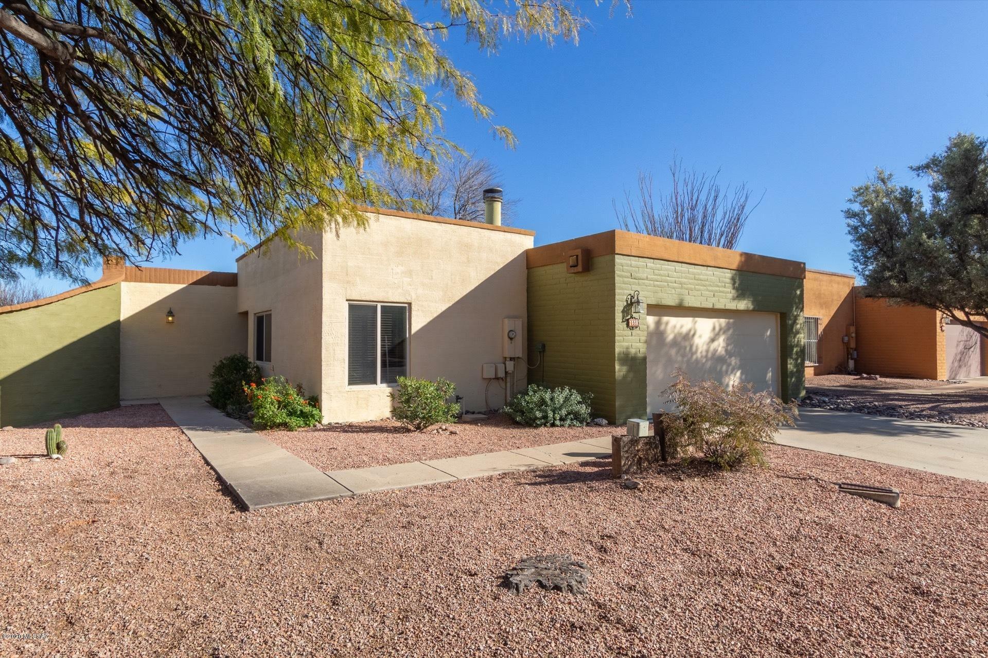 Property Photo:  2550 N Water Place  AZ 85712 