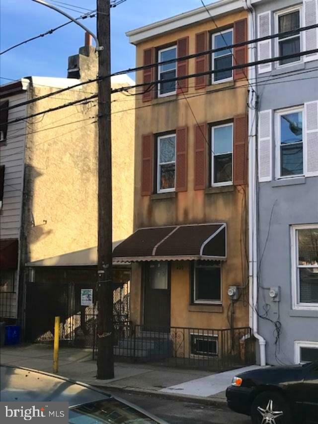 Property Photo:  420 W Jefferson Street  PA 19122 