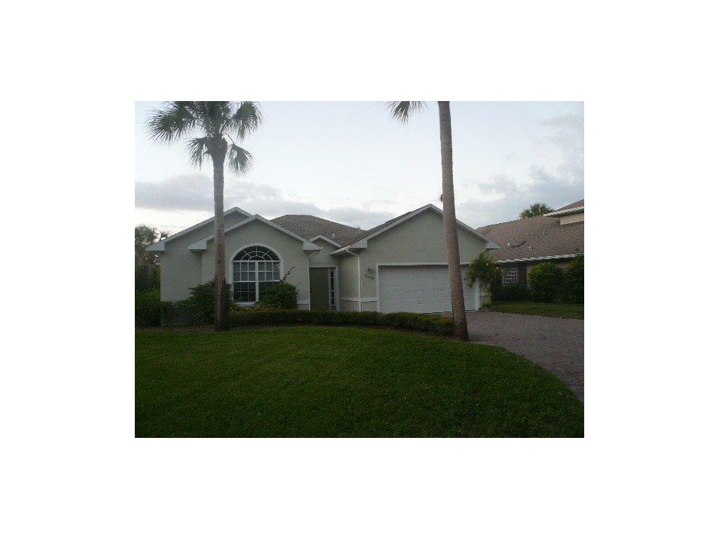 Property Photo:  3550 73rd Place  FL 32967 