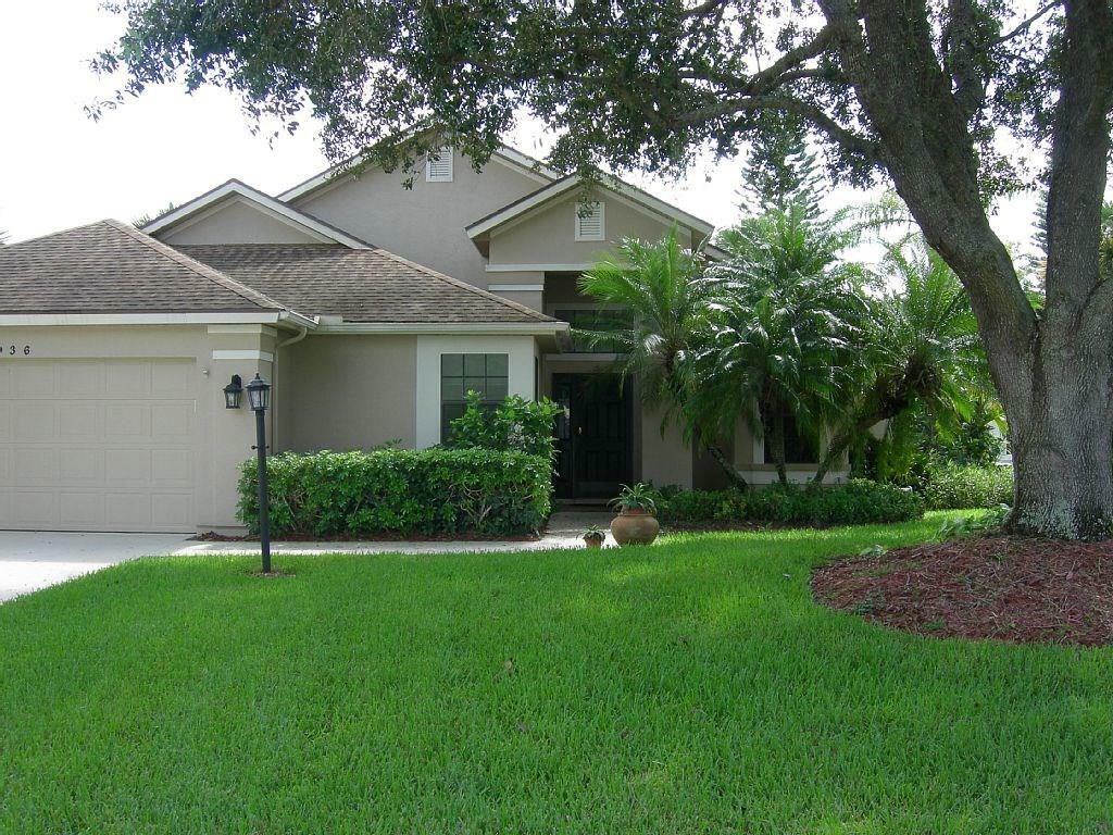 Property Photo: 3936 58th Circle FL 32966