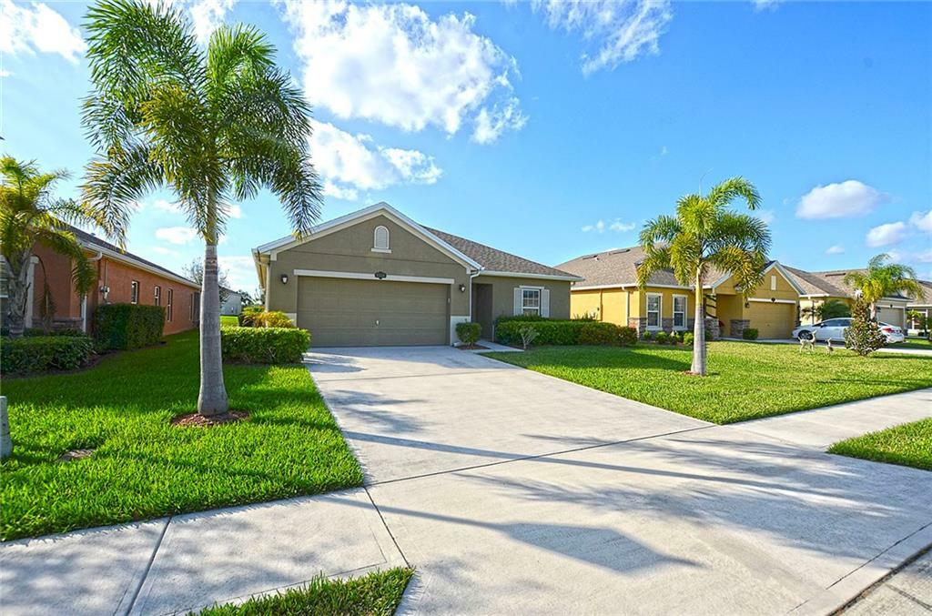 Property Photo:  8156 Westfield Circle  FL 32966 