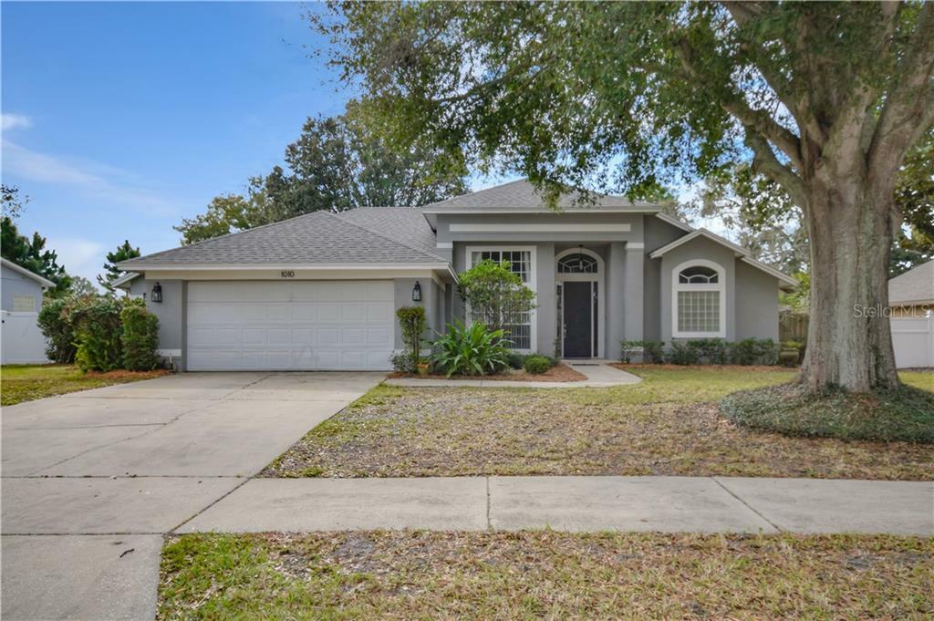 Property Photo:  1010 Chase Drive  FL 34787 