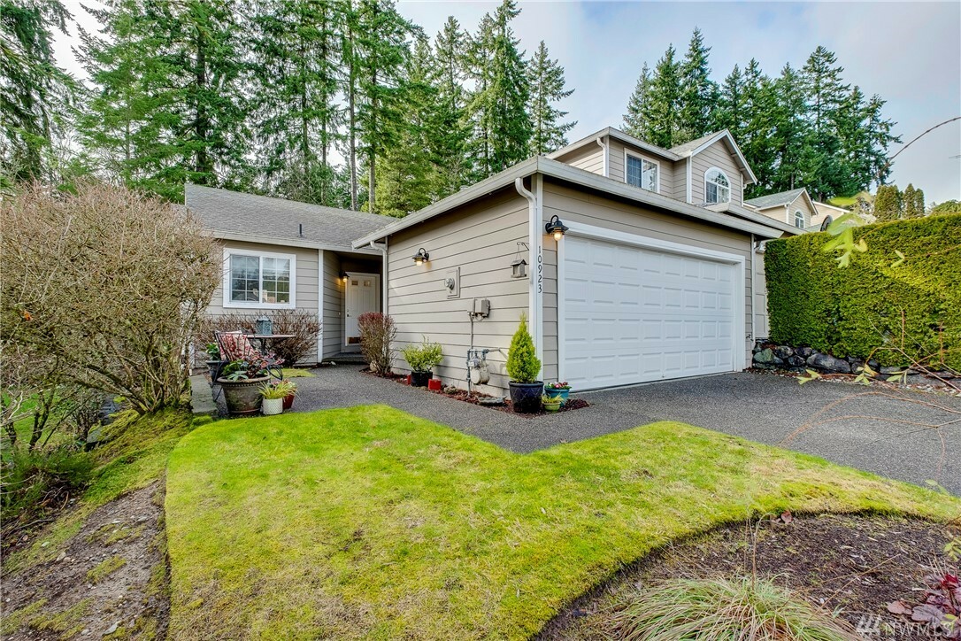 10923 Tulip Place NW  Silverdale WA 98383 photo