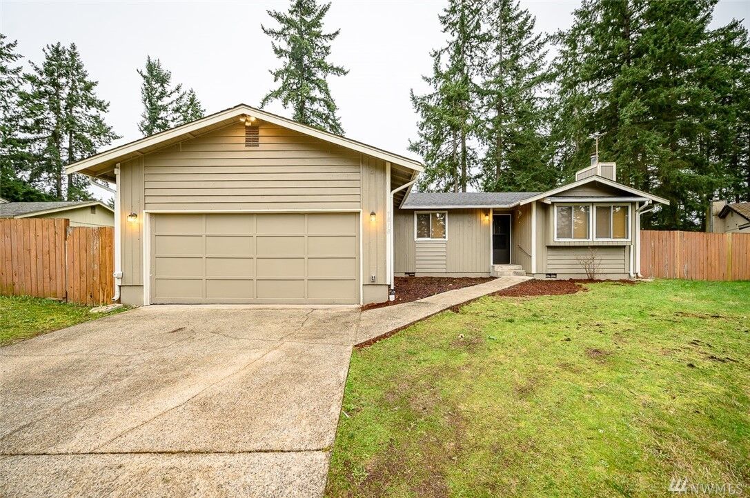 Property Photo:  7818 188th St Ct E  WA 98375 