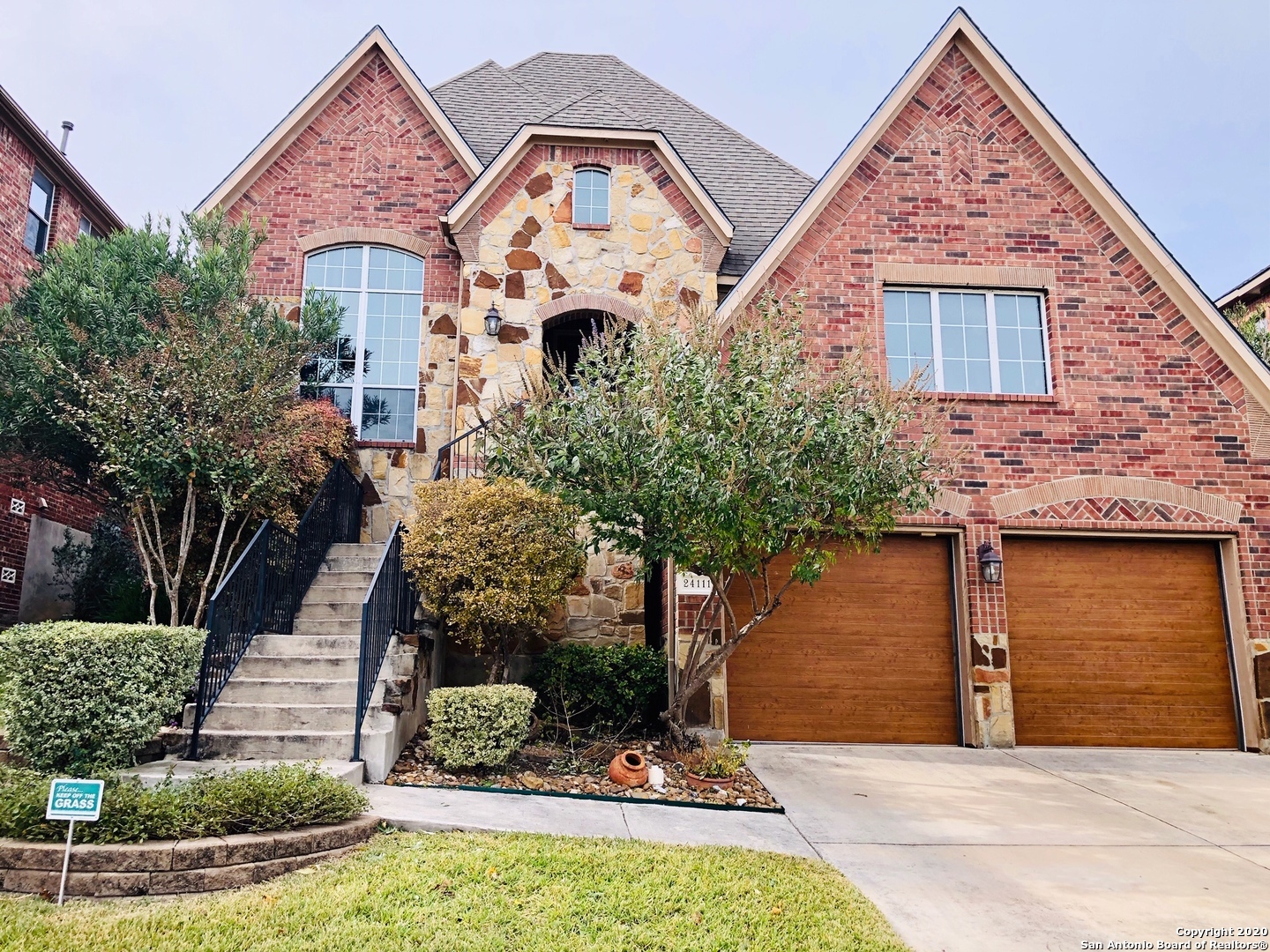 Property Photo: 24111 Canyon Row TX 78260