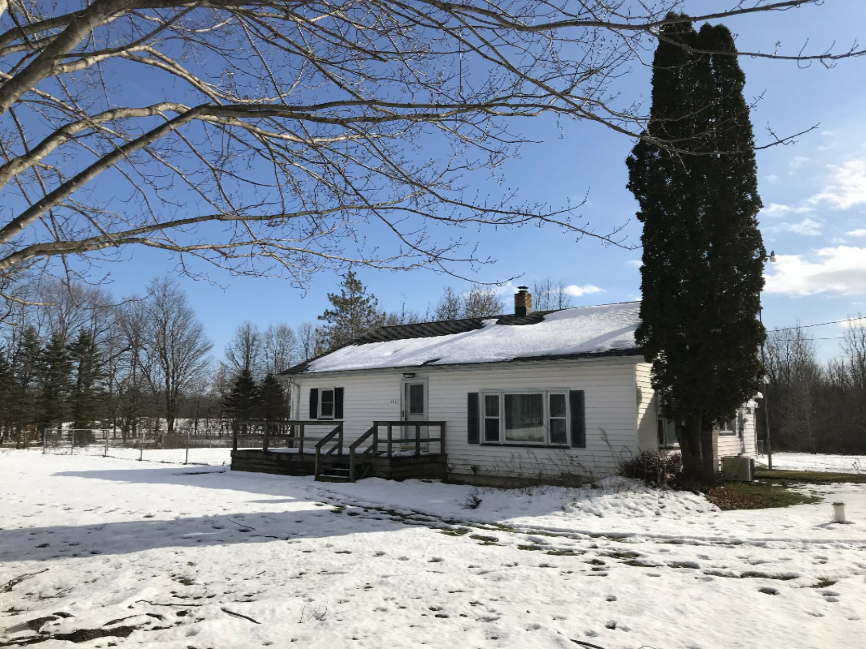 Property Photo: 4462 W 64th Street MI 49412