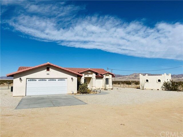 Property Photo: 69220 Daisy Lane CA 92277