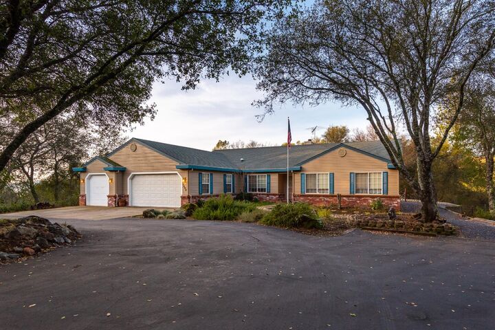 2606 White Horse Road  Cool CA 95614 photo