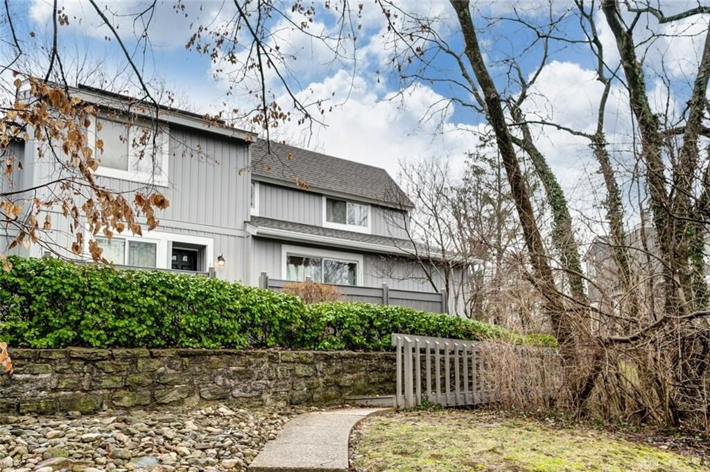 Property Photo: 117 Twin Lakes Drive OH 45014